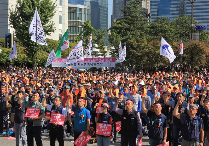 ▲ 민주노총 총파업 총력투쟁대회 수도권 대회가 6일 오후 2시, 서울 여의도 산업은행 앞에서 열렸다.