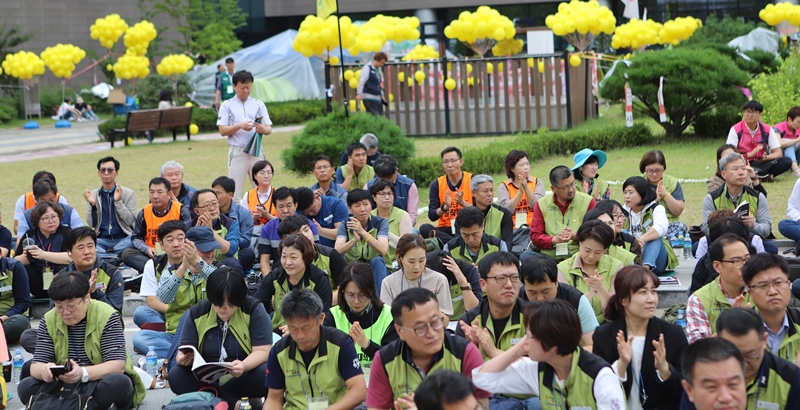 ▲ 민주노총이 23일 오후 경북 김천 한국도로공사 본사 앞에서 69차 임시대대를 개최했다.