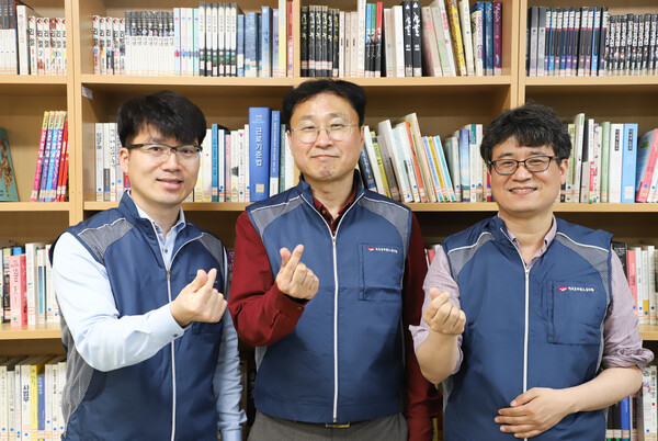 (왼쪽부터)법원본부 대구지부 김동섭 교육선전부장, 이성우 지부장, 신현진 자문위원장