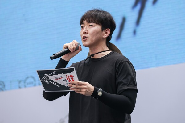 최태기 포항시지부 조합원이 발언하고 있다.