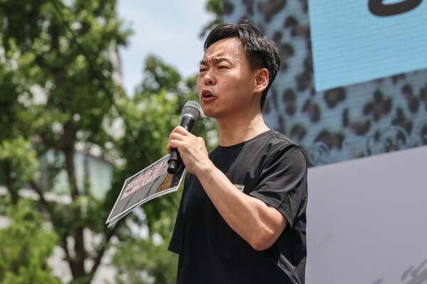 공주석 공노총 위원장이 발언하고 있다.