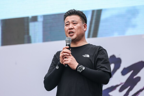 김규환 공무원노조 대구본부장이 발언하고 있다.